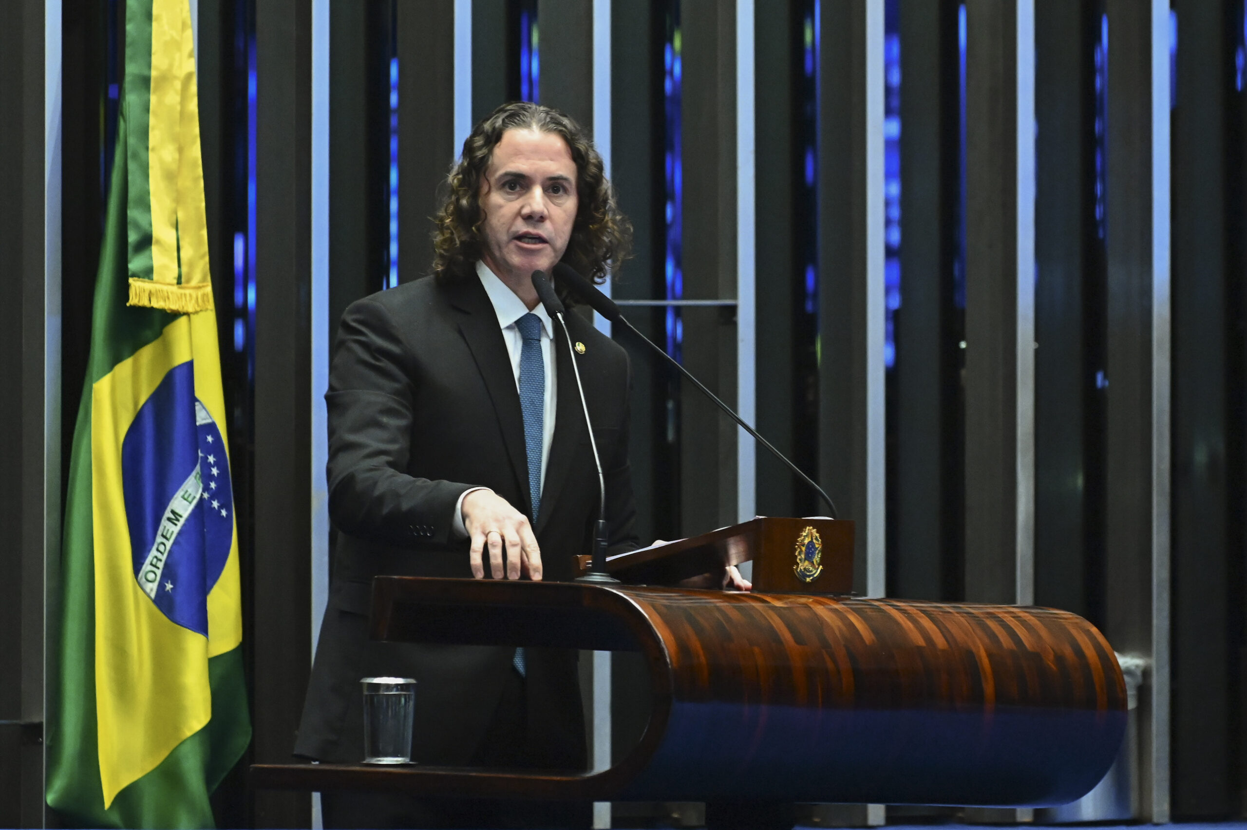 Plenário do Senado Federal durante sessão deliberativa ordinária. Período do Expediente.
Em discurso, à tribuna, senador Veneziano Vital do Rêgo (MDB-PB).
Foto: Andressa Anholete/Agência Senado