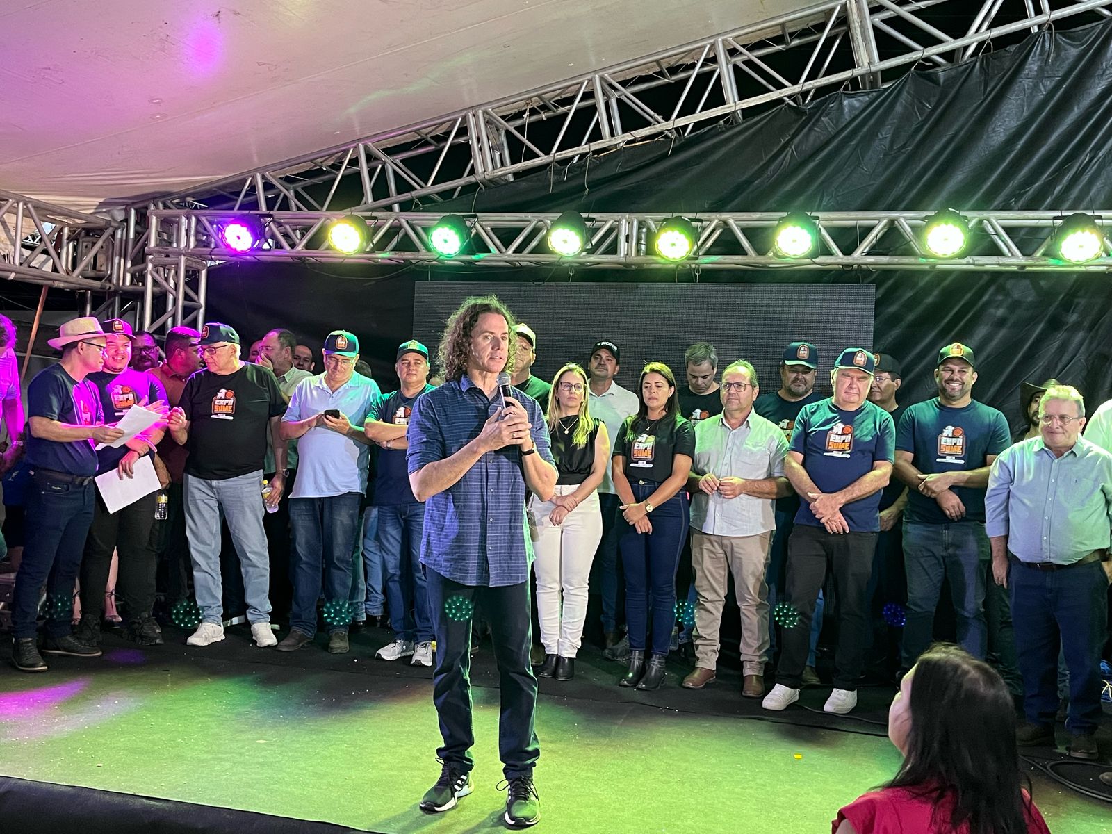 Veneziano participa de eventos em Sumé e Monteiro e destaca articulação com Ministério para beneficiar produtores de leite de cabra