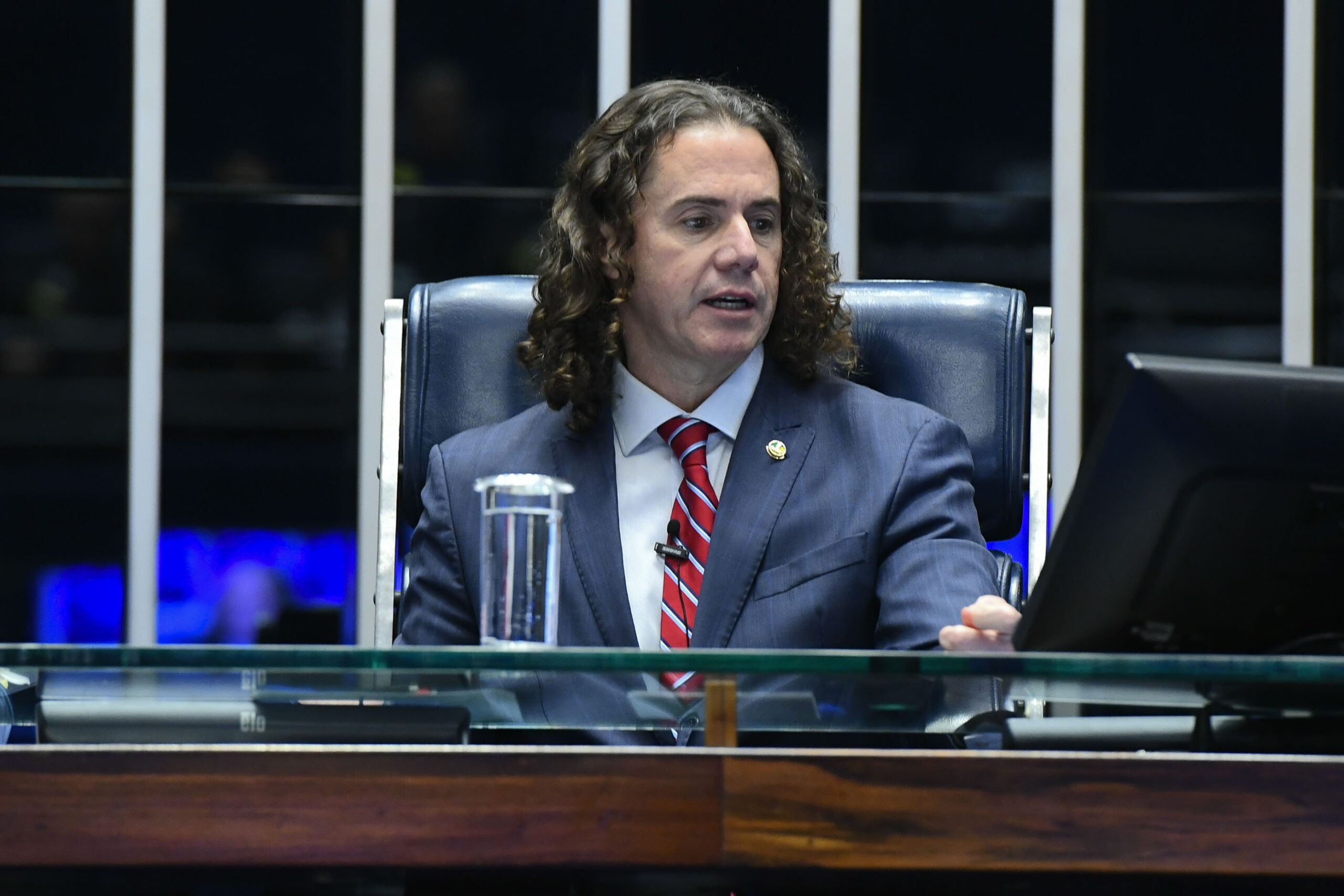 Plenário do Senado Federal durante sessão deliberativa extraordinária. Período do Expediente.

Mesa: 
senador Magno Malta (PL-ES)
senador Veneziano Vital do Rêgo (MDB-PB).

Foto: Carlos Moura/Agência Senado