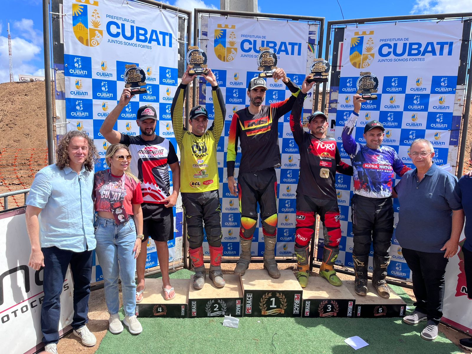 Veneziano participa do Supercross em Cubati e prefeito Ribeiro e todo o seu grupo político reafirmam apoio à sua reeleição