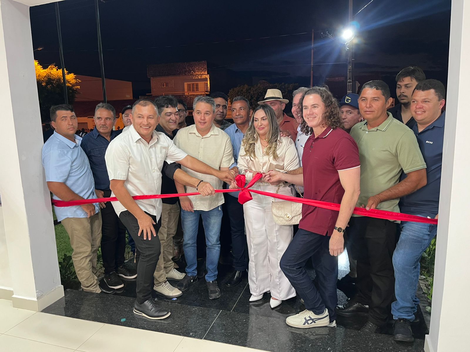 Veneziano participa de inaugurações no aniversário de Catingueira e recebe reafirmação de apoio do Prefeito Suelio