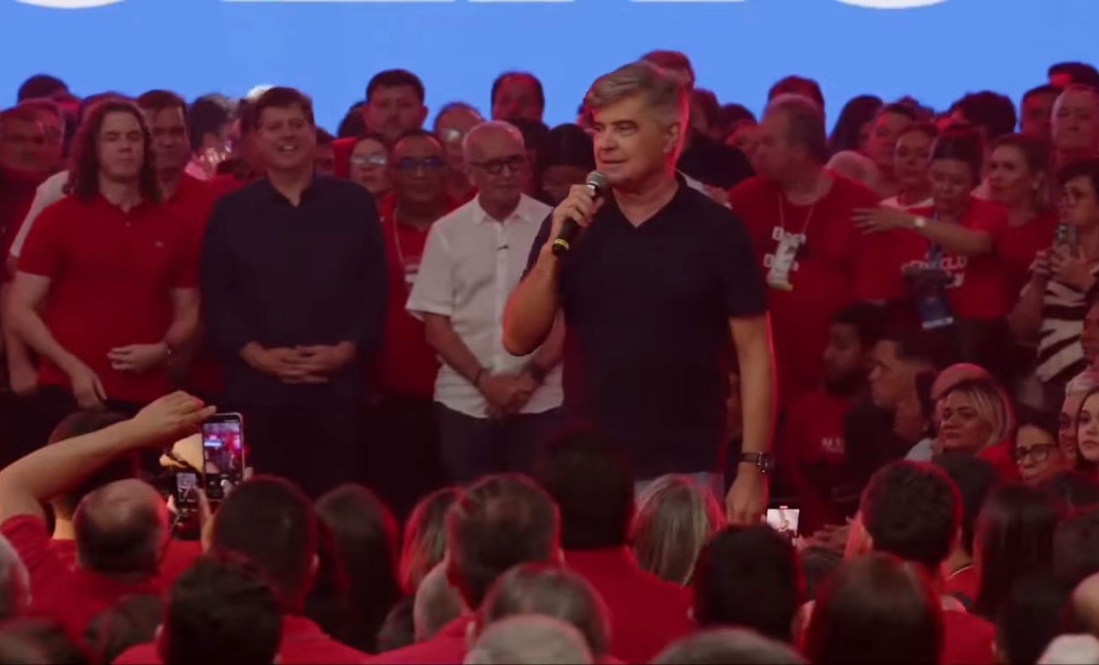 Wellington Roberto anuncia apoio à reeleição de Veneziano e voto em Cícero para governador, em 2026