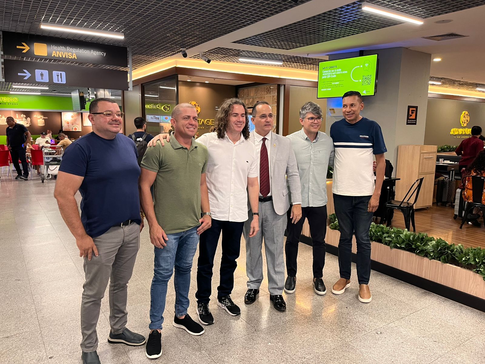 Presidente da Câmara e vereadores de situação e de oposição em Santa Rita anunciam apoio à reeleição de Veneziano