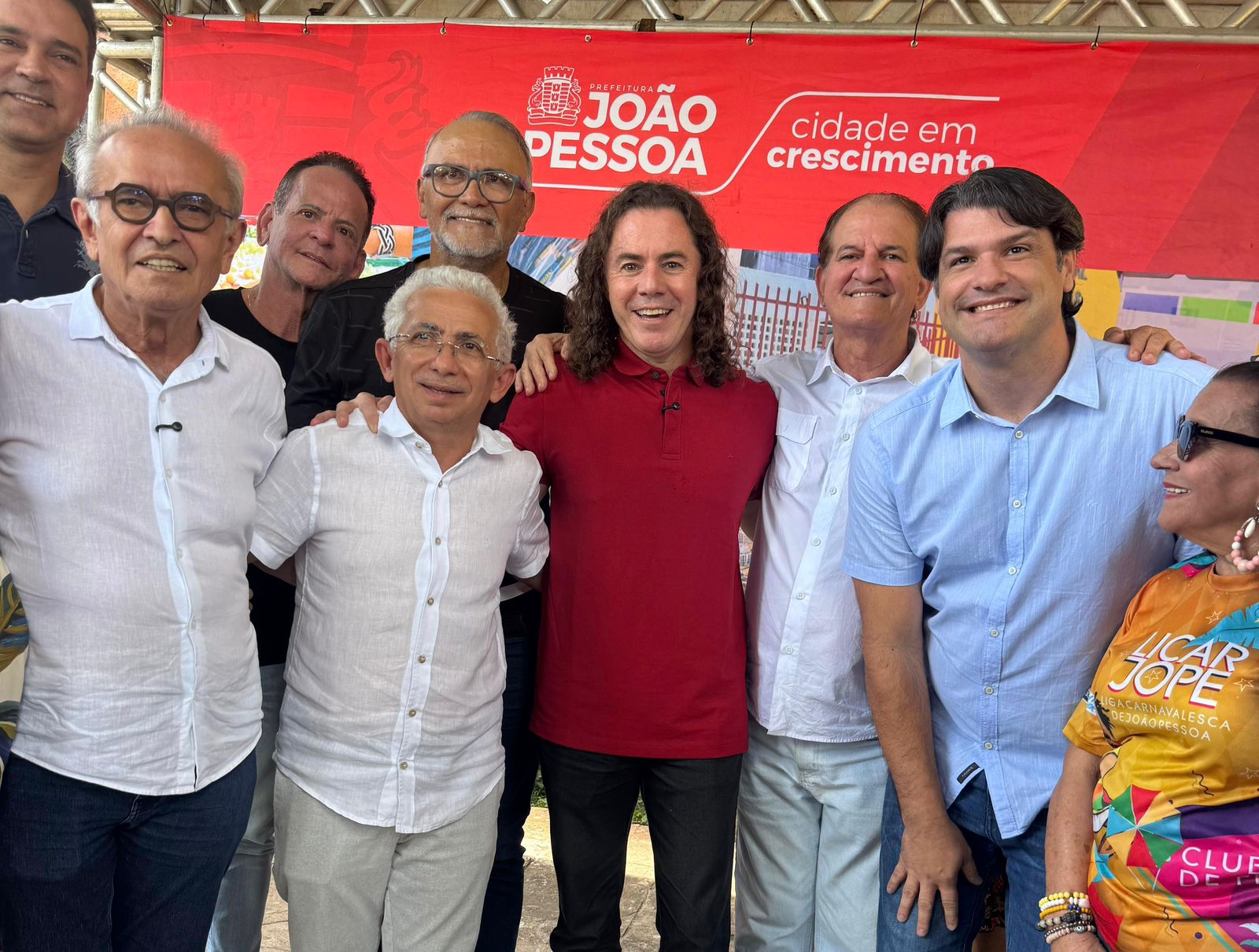 Ao lado de Cícero, Veneziano anuncia R$ 3 milhões para os eventos de João Pessoa, durante lançamento da programação do Carnaval da capital