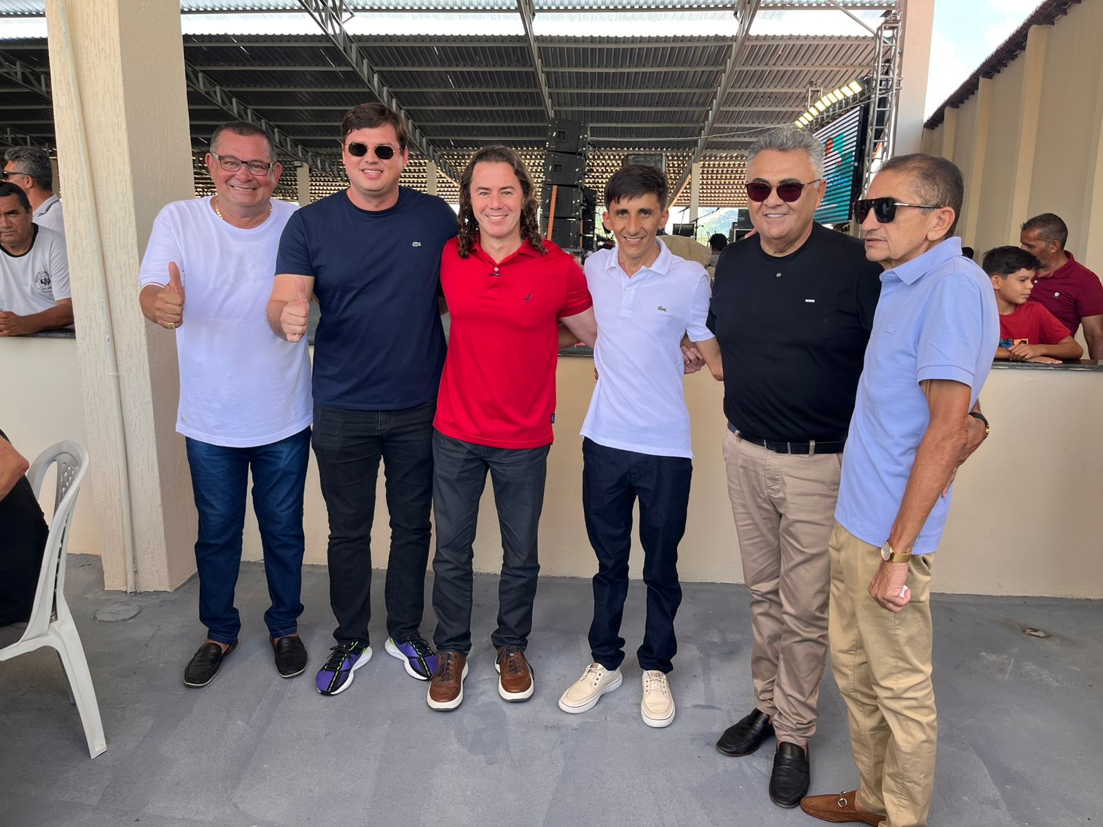 Veneziano passa o sábado no Sertão, faz reunião em Paulista e prestigia aniversário do ex-prefeito Pedro Caetano em Bom Sucesso