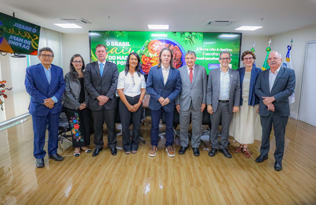 Veneziano vai a dois ministérios tratar sobre assistência aos municípios atingidos pelas chuvas na Paraíba
