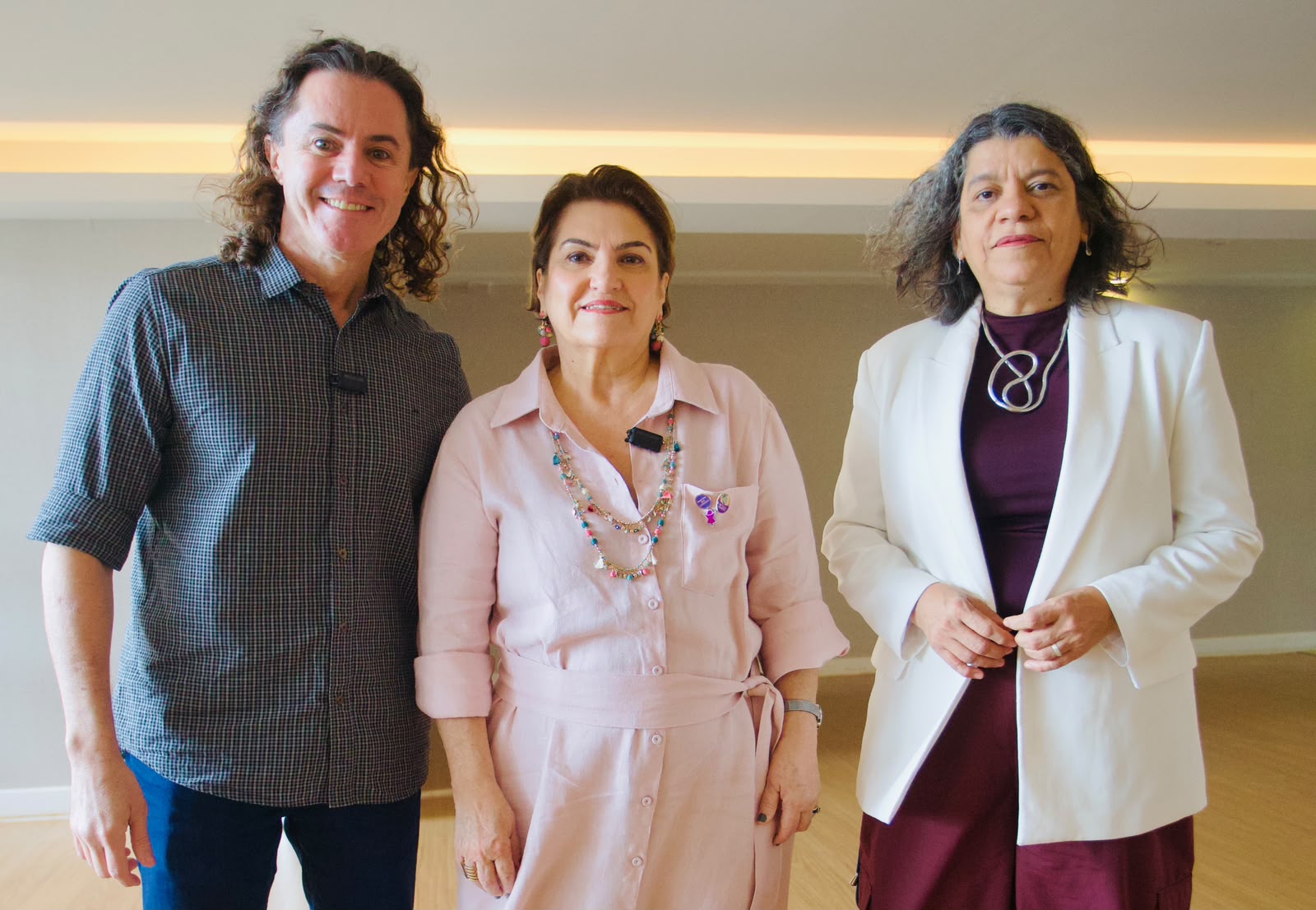 Ministra das Mulheres confirma a Veneziano a construção da Casa da Mulher Brasileira em Campina Grande