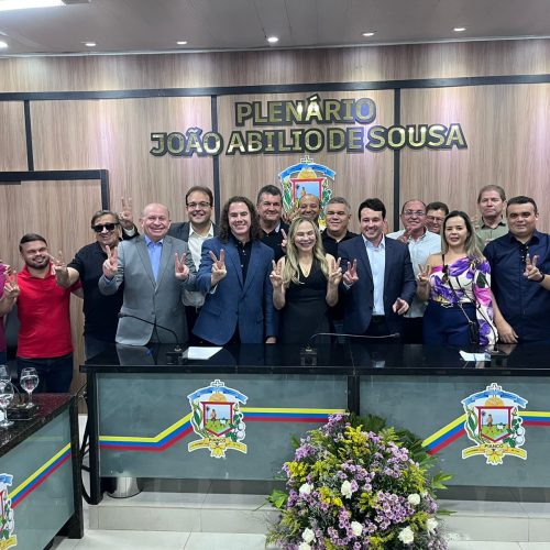 Veneziano recebe título de Cidadão em Piancó: “busco sempre fazer por Piancó e pela Paraíba com postura e entrega de resultados”