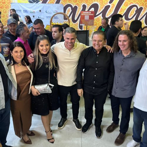 Veneziano participa da Festa do Mel em São José dos Cordeiros e celebra mais de R$ 5 milhões em investimentos na cidade