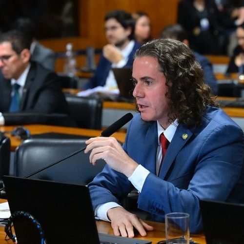 Relator setorial da Saúde para o OGU 2026, Veneziano garante esforço para a implantação de hospitais para autistas