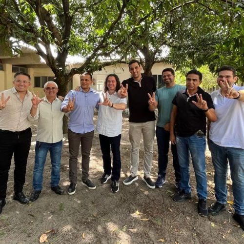 Veneziano recebe apoio à sua reeleição ao Senado Federal do grupo de oposição da cidade de Santa Helena