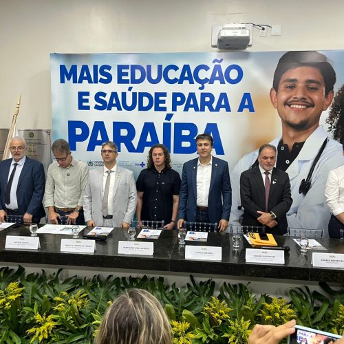 Em Campina Grande, Ministro da Educação enaltece maior obra da história da UFCG, articulada por Veneziano