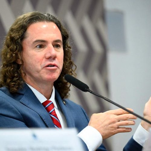 Veneziano anuncia posição contrária do MDB à proposta da dosimetria: “é assim que vamos nos posicionar na CCJ”