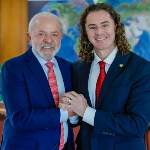Em Brasília, Veneziano se encontra com Lula em Ato pela Democracia e agradece reafirmação do apoio à sua reeleição para o Senado