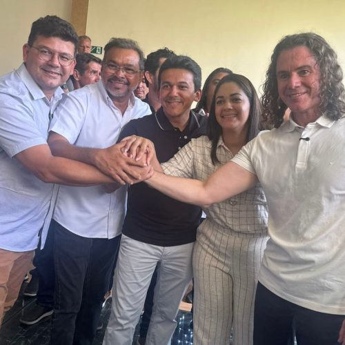 Prefeito, vice, vereadores e lideranças de Santa Rita, 3º maior colégio eleitoral da Paraíba, oficializam apoio à reeleição de Veneziano