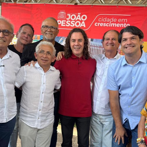 Ao lado de Cícero, Veneziano anuncia R$ 3 milhões para os eventos de João Pessoa, durante lançamento da programação do Carnaval da capital