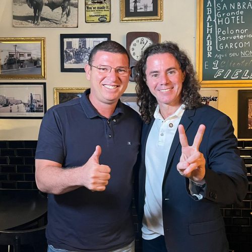 Senador Veneziano recebe o apoio à sua reeleição do vereador Dinho Papaléguas, de Campina Grande