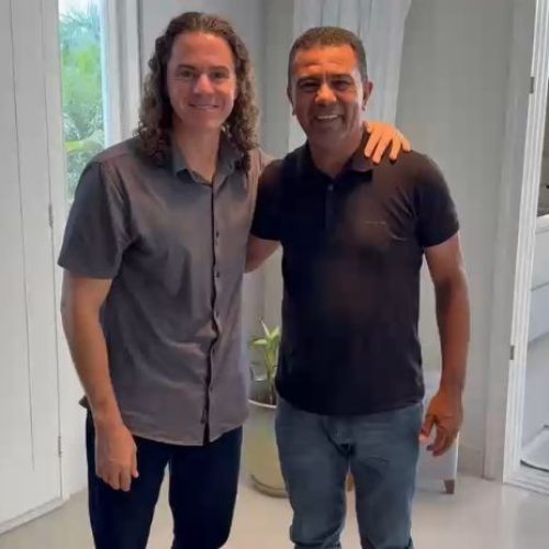 Veneziano recebe apoio à sua reeleição ao Senado do vereador Pastor Luciano Breno, de Campina Grande
