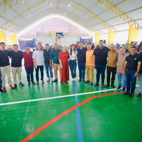 Prefeito entrega obras em Alagoa Nova que tiveram R$ 2,2 milhões de recursos colocados por Veneziano e Nilda Gondim
