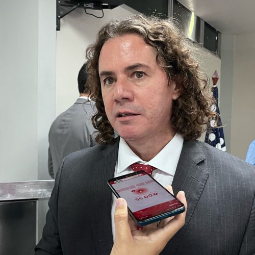 Veneziano anuncia habilitação de novas equipes de Saúde da Família e Saúde Bucal e ampliação de mais serviços de saúde para Campina Grande