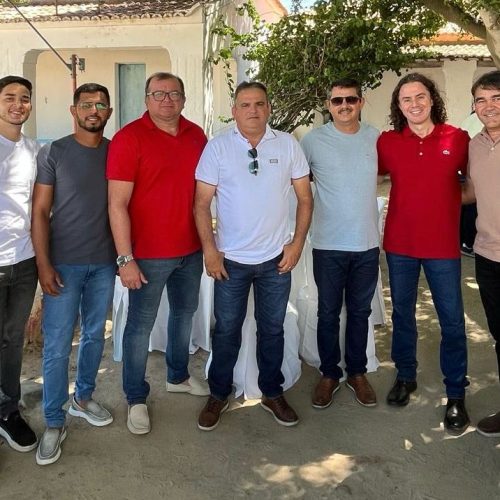 Prefeitos do Cariri reafirmam apoio à reeleição de Veneziano durante evento em Serra Branca