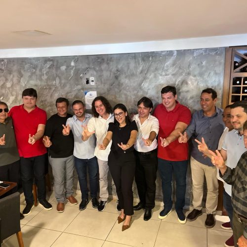 Prefeitos que compõem a base política do deputado Taciano Diniz reafirmam apoio à reeleição de Veneziano