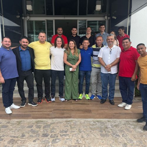 Prefeita de Cajazeiras Corrinha, vereadores e grupo político reafirmam apoio à reeleição de Veneziano em 2026
