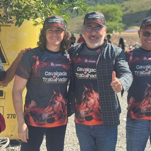 Durante Cavalgada do Trabalhador em Mogeiro, Prefeito Antônio Ferreira reafirma apoio à reeleição de Veneziano