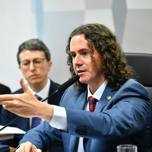 Veneziano solicita que AGU, CGU e PF detalhem no Senado a atuação do governo no caso do INSS