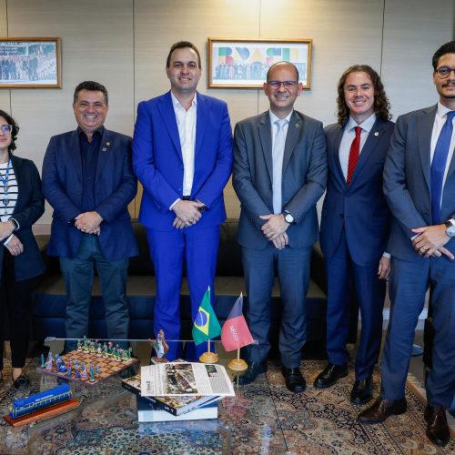 Ministro atende pleito de Veneziano em favor de três cidades do sertão paraibano e garante revitalização do Açude Gamelas