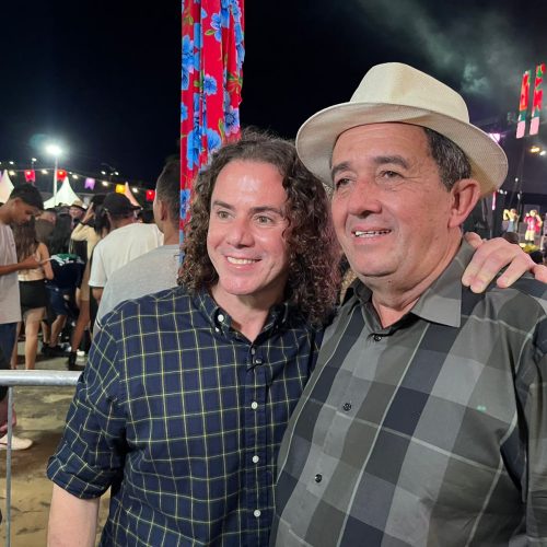 Veneziano participa de festas de São Pedro em Sapé e Itatuba e reafirma compromissos com os prefeitos e a população