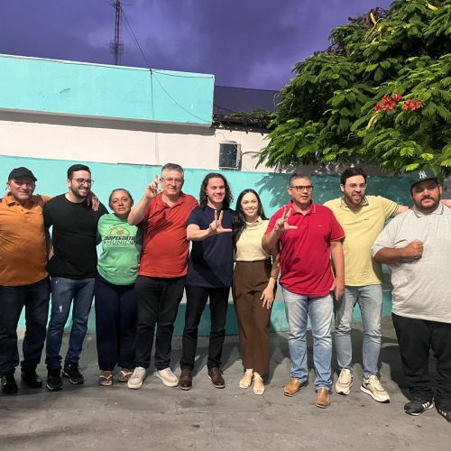 Veneziano entrega conjunto de máquinas no valor de R$ 2,3 milhões para ampliar e modernizar frota na cidade do Congo