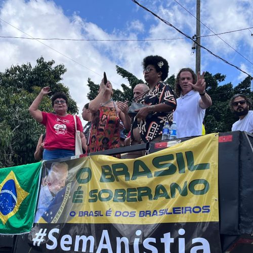 Veneziano participa de ato contra a anistia e a PEC da Blindagem em Campina Grande e defende reeleição de Lula em 2026