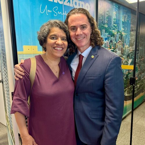 Estela Bezerra anuncia apoio à reeleição de Veneziano: “você não é só o Senador de Lula, é o Senador de todos os paraibanos”