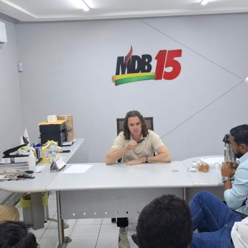 Veneziano recebe o apoio à sua reeleição de todos os vereadores da cidade de Pilões, da situação e da oposição