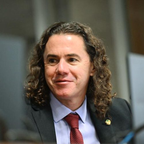 Dia do Servidor: Veneziano cita avanços que proporcionou como Prefeito de Campina Grande, Deputado Federal e Senador