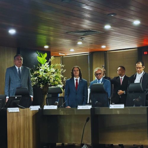 Veneziano prestigia posse dos novos presidente e vice do TRE-PB e deseja “mandato promissor” à nova Mesa Diretora